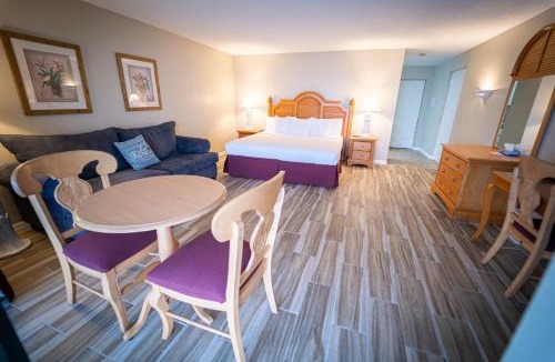 Fort Pierce Resort | Dockside Inn & Resort