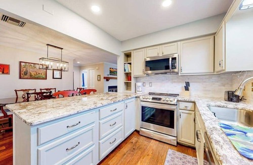 Lake Junaluska Condo | Dog-friendly condo with a renovated kitchen plus access to a pool & tennis