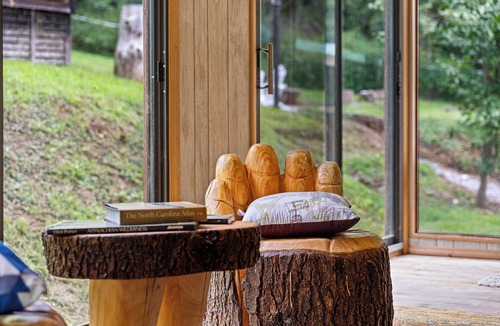 Clyde Cabin | Dogwood Cabin in Clyde - Perfect for a cozy getaway