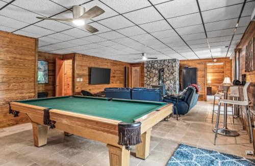 Martin House | Dogwood Cabin with Dock!