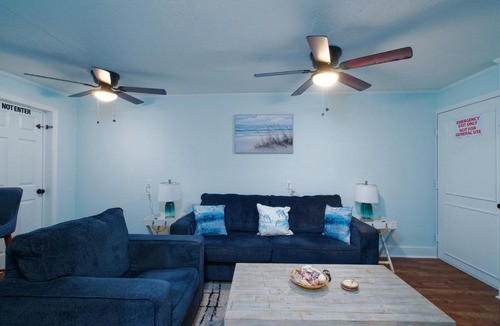 Brunswick Apartment | Dolphin Retreat