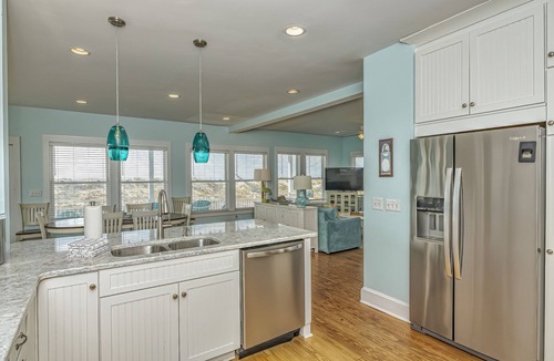 South Beach House | Dolphin Watch, This Pet Friendly oceanfront home has everything you need and more!