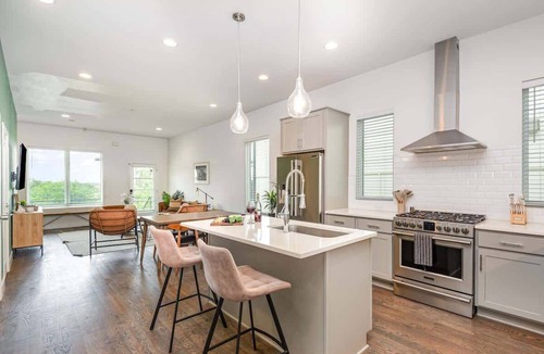 Talbot's Corner House | Double Time - Ping-Pong Table - Mins to Germantown