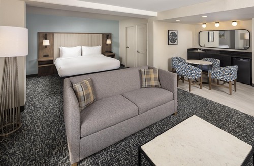 Murfreesboro Hotel | DoubleTree by Hilton Murfreesboro
