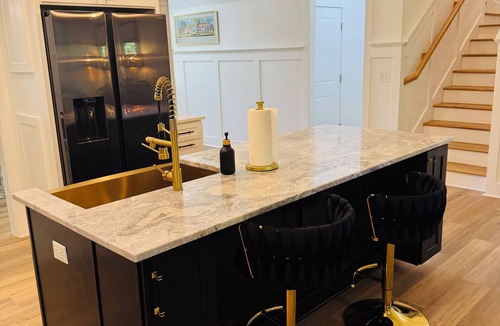 Aiken House | Downtown Aiken Elegant NEW Home