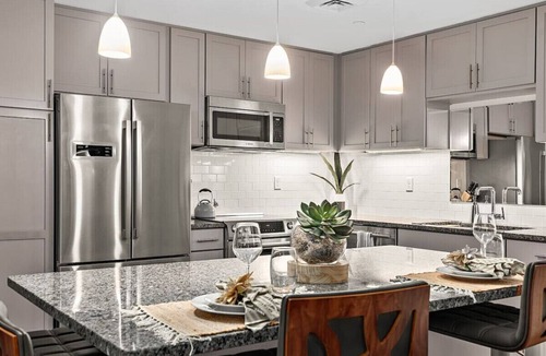 Asheville Condo | Downtown Condo with Stunning Mountain Views