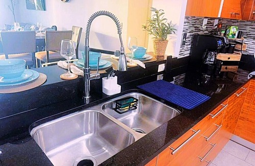 Fort Myers Apartment | Downtown Fort Myers Ocean-View Luxury Pool & Gym