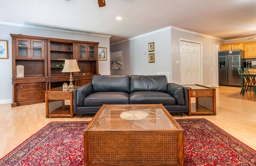 Lexington House | Downtown Hideaway