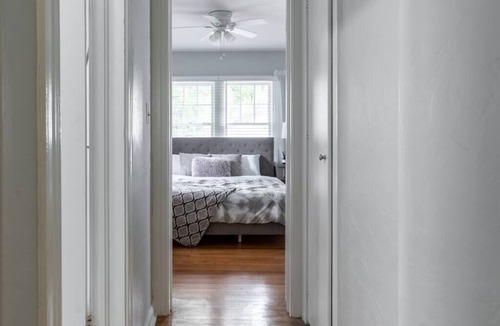 Lake Eola Heights Apartment | Downtown Orlando| Lake Eola | Free Parking