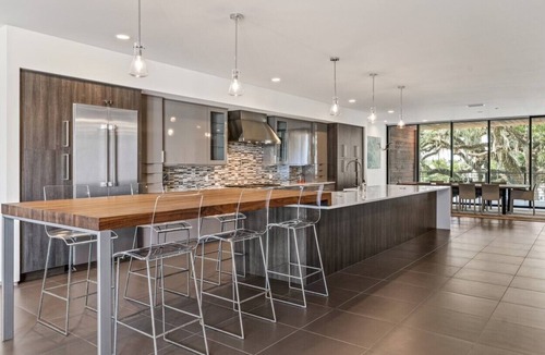 Capitol Hill House | DOWNTOWN TALLAHASSEE - MODERN & SPACIOUS PENTHOUSE