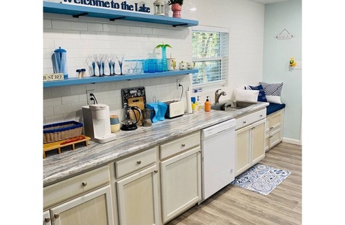 Citrus Springs House | “Dragonfly Camp” Springs Paradise!