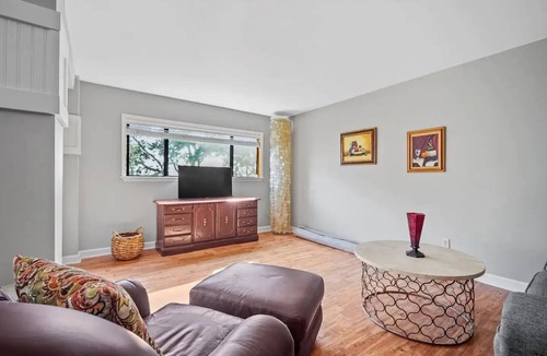 Spanish Wells Apartment | Dream condo unbeatable locationnn