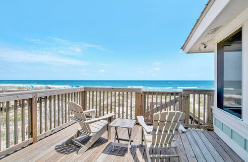 Fort Morgan House | Driftwood Inn-Beachfront Favorite, Pet-Friendly