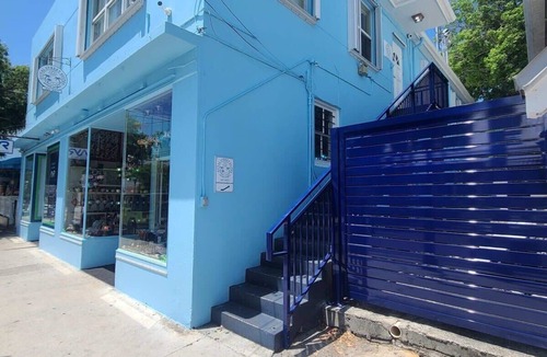 Downtown Apartment | Duval Street Suites full kitchen, free parking, heated pool