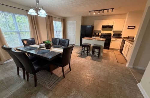 Lithonia House | East Atlanta, Three Bedroom, Three Story Townhome Retreat.