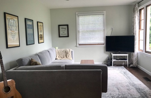 Inglewood House | East Village Escape - hip neighborhood