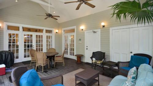 Bahama Village House | Easy Livin by AvantStay Key West Home w Pool BBQ Week Long Stays Only