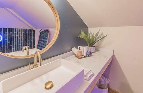 Northside Apartment | Easy walk to shops and restaurants. Plenty of free parking