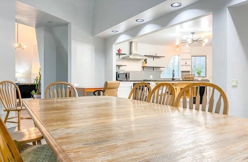 Normal House | Eccentric Geodesic Dome-Home Near Downtown Hville
