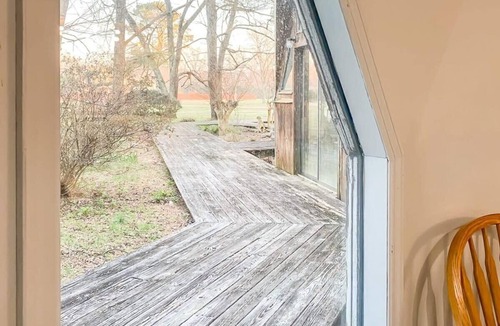 Normal House | Eccentric Geodesic Dome-Home Near Downtown Hville
