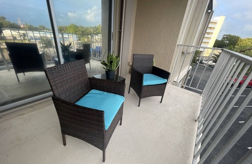 Plantation Key Condo | Eclectic Easeful Stay At The Keys!