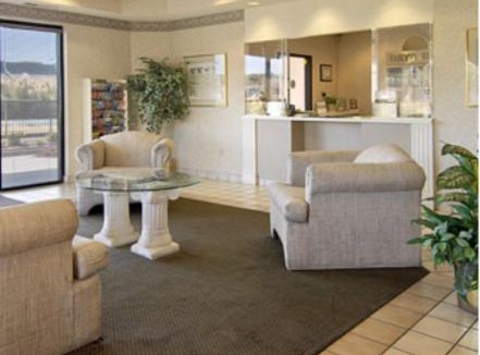 Franklin Cabin | Econo Lodge Franklin