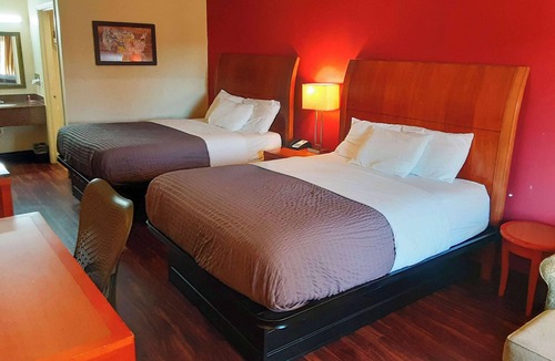 Griffin Hotel | Econo Lodge Inn & Suites Griffin North