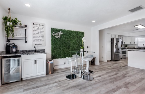 Lake Worth House | Elegant Heated Pool Oasis - King Suite - Minutes to the Beach - Mini Golf