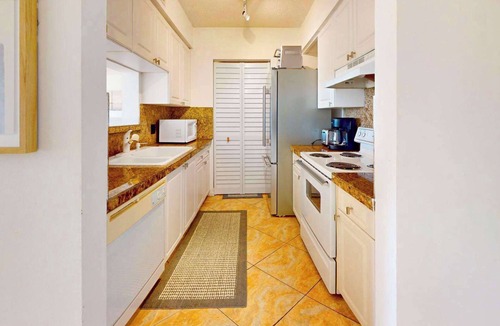 Aventura Apartment | Elegant Stay Near Ocean Drive
