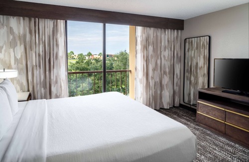 Altamonte Springs Hotel | Embassy Suites by Hilton Orlando North