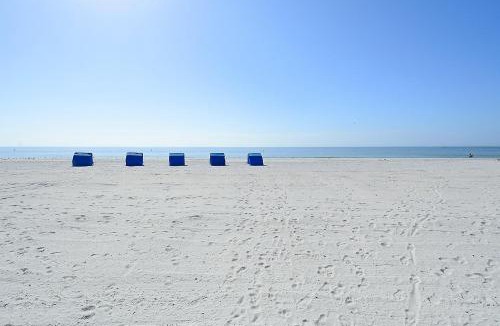 North Redington Beach House | Emerald Isle 101