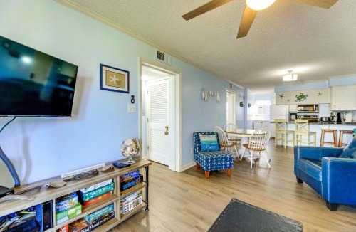 Emerald Isle House | Emerald Isle Resort-Style Condo: Walk to Beaches!