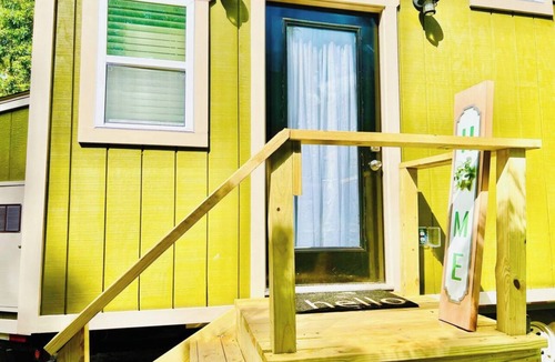 Reddick House | Enchanted Hideaway