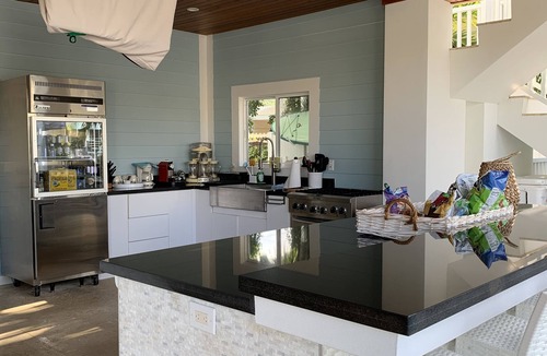 Venetian Shores House | " Endless Summer" Awaits!