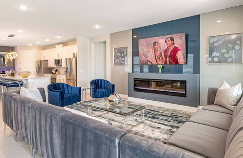Florida Central Atlantic Coast House | Energetic Bright Villa With Theater at Encore