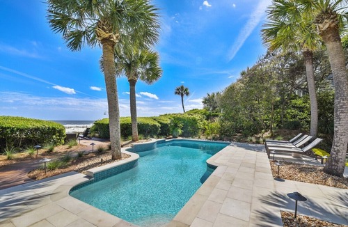 Beach Lagoon House | Enjoy Direct Oceanfront Views & Putting Green