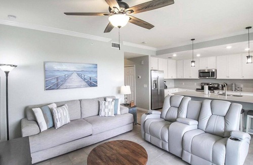 Lakewood Ranch Condo | Enjoy lake and golf views from this Lakewood National condo - Sunsational