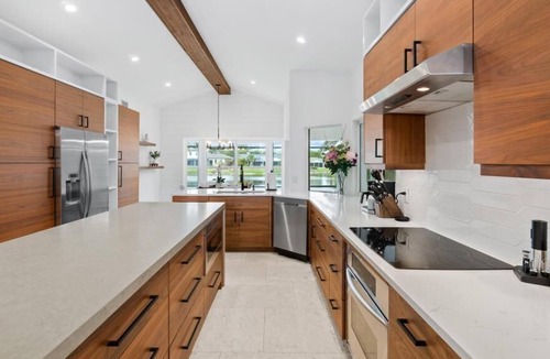 Palm River Estates House | Enjoy tranquility and luxury during your stay in sunny Naples, FL!