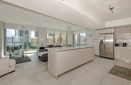 Hallandale Beach Condo | ENJOY YOUR VACATION AT BEACHWALK RESORT-STYLE AMENITIES & THE CONFORMTS OF HOME