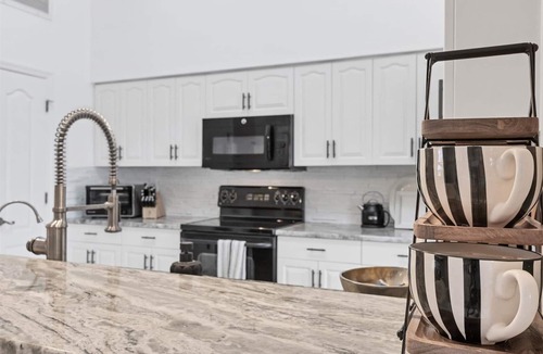 Pebble Beach House | Entertainer’s Dream on the Fairway – Heated Pool Outdoor Bar Near Beaches