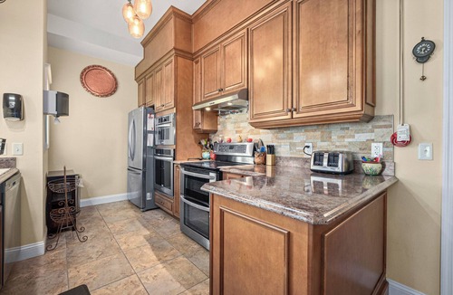 Painters Hill Resort | Entire house Flagler Beach 24P Pool Family River