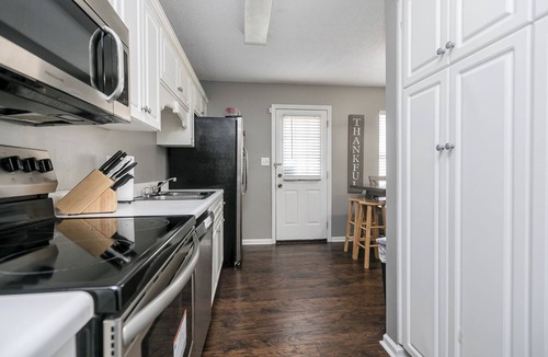 National Hills House | Entire Town Home on Quiet Block