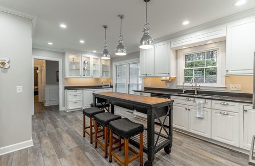 Lookout Valley Neighborhood Association House | Escape to Hilltop Hideaway in Chattanooga—4 beds, 3 baths, mountain views, sleeps 8!
