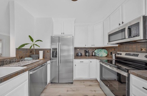 Poinsettia Heights House | Escape to Newly Remodeled Home in Fort Lauderdale