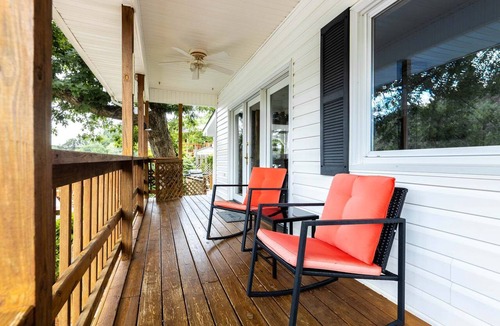 Dublin House | Escape to Sunset Cove, a serene lakeside retreat with modern comforts, stunning views