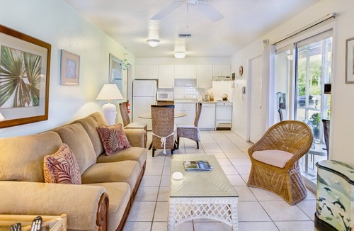 Sanibel Condo | Escape to your own West Gulf beach cottage !
