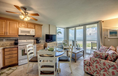 South Island Condo | Estero Beach & Tennis Club #306A - Beachfront Condo with Balcony!