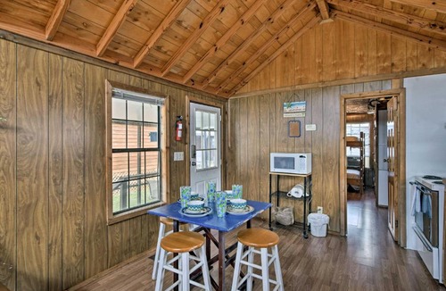 Everglades City House | Everglades City Cabin with Boat Slip and Pool Access!