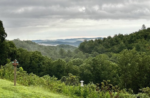 Apple Ridge House | Evergreen, mountain cabin 3mi south of Blowing Rock, NC, views, creek, 56 acres.