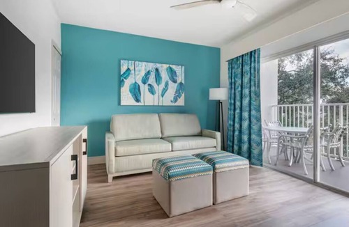 West Kissimmee Hotel | Everything You Need for an Unforgettable Stay Is Right Here! Outdoor Pool!